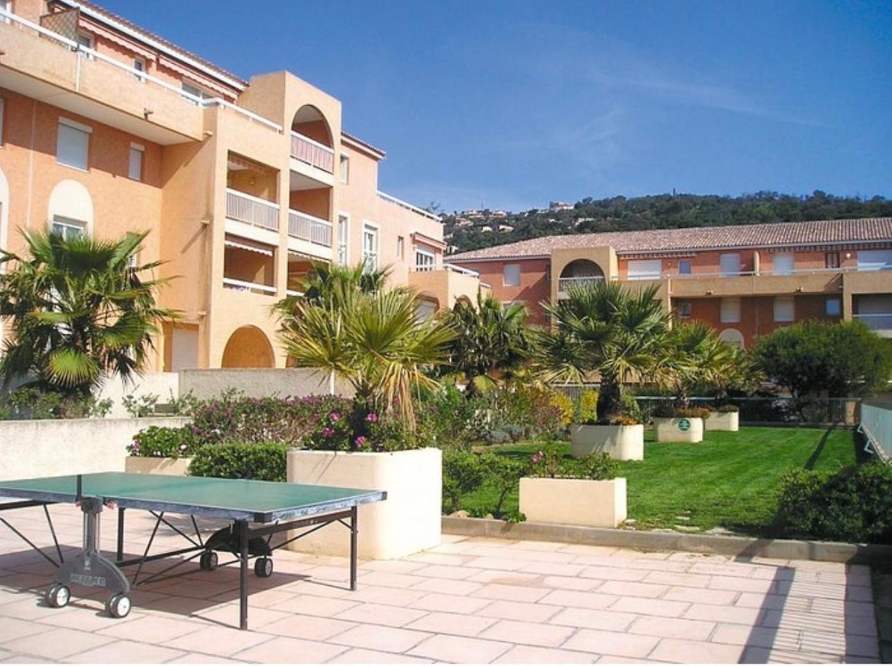 Appartement Residence Santa Barbara Avec Piscine Et A 750M De La Plage Cavalaire-sur-Mer Dış mekan fotoğraf