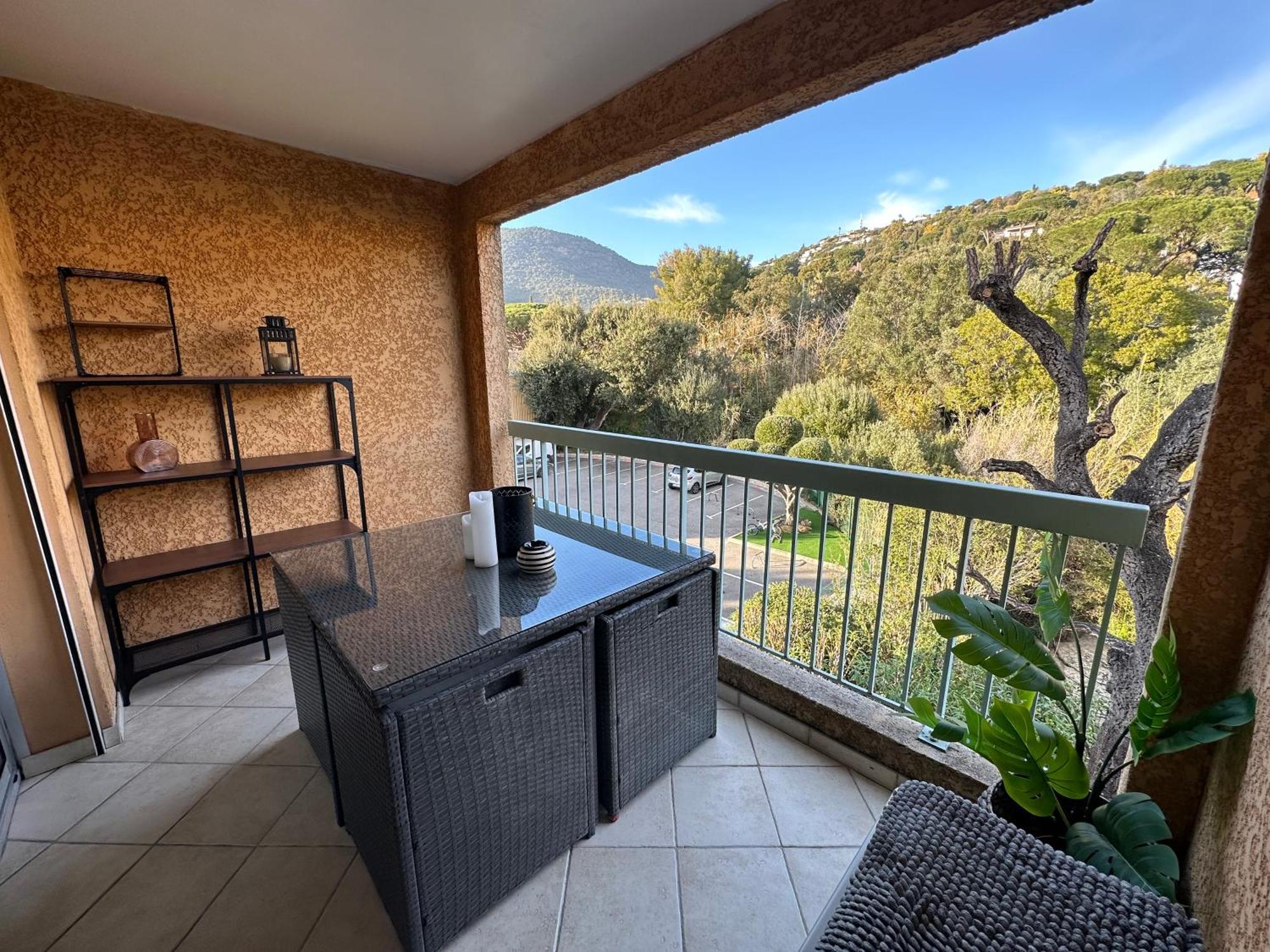 Appartement Residence Santa Barbara Avec Piscine Et A 750M De La Plage Cavalaire-sur-Mer Dış mekan fotoğraf